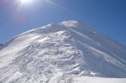 玩游戲，去滑雪大冒險(xiǎn)！現(xiàn)在你離滑雪大冒險(xiǎn)的腳步更近了。這款基于真實(shí)的滑雪場(chǎng)景設(shè)計(jì)的全新模擬游戲，讓你體驗(yàn)到前所未有的滑雪樂(lè)趣！，滑雪大冒險(xiǎn)，真實(shí)滑雪場(chǎng)景的真實(shí)模擬游戲即將來(lái)臨！