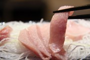 懷孕期間夢(mèng)見魚，寓意與解讀，懷孕期間夢(mèng)見魚的寓意與解讀