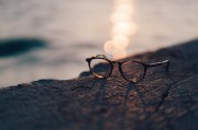 夢中贈予——解析一場夢中給他人金錢的夢境，夢中贈予，解析夢中給他人金錢的夢境含義