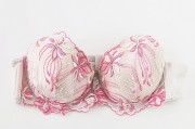 夢(mèng)到穿衣服的深層含義解析，夢(mèng)到穿衣服的深層含義解析