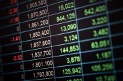 期貨鋁價(jià)由哪些因素決定？這些因素如何影響市場價(jià)格？