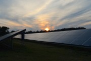 光伏設(shè)備：分析師表示2024年1~5月逆變器出口達(dá)62.7GW 同比增長56%