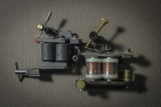 LED燈泡更換的正確步驟是什么？如何確保更換過程中的安全？