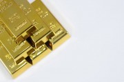 紙黃金怎么做空才能實現(xiàn)收益最大化？做空操作需要注意哪些問題？