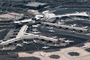 航空股集體反彈 中國國航、南方航空雙雙漲近6%