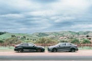 如何開車時避免不當行為？開車泡妞行為為何不可?。? title=
