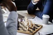 在游戲行業(yè)中，麻煩免費(fèi)游戲，一款挑戰(zhàn)與樂趣并存的游戲理念，創(chuàng)新理念，輕松游戲帶來的挑戰(zhàn)和樂趣