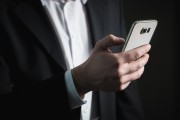 最后，記得保存好你的企業(yè)郵箱的登錄憑據(jù)，因?yàn)檫@可能是你后續(xù)登錄并管理你的郵箱時(shí)的必要信息，如何保存企業(yè)郵箱登錄憑據(jù)以便后續(xù)管理？