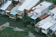 中共中央：加快建立租購并舉的住房制度，加快構(gòu)建房地產(chǎn)發(fā)展新模式