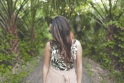 夢(mèng)到女友出軌，情感迷霧的探索與解析，情感迷霧，夢(mèng)到女友出軌的探索與解析
