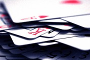 網(wǎng)上免費(fèi)玩游戲的利弊，免費(fèi)網(wǎng)絡(luò)游戲，優(yōu)點(diǎn)與缺點(diǎn)分析