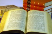 怎么注冊品牌和商標，如何在社交媒體上創(chuàng)建自己的個人品牌形象？