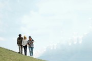 伊甸園的自由游戲，一場(chǎng)關(guān)于成長(zhǎng)與激情的游戲，伊甸園，在成長(zhǎng)與激情中尋找自我