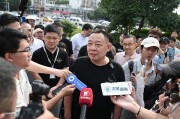 連發(fā)11條動態(tài)！于東來發(fā)聲：大家不要擔(dān)心我，若干年后，胖東來不是什么傳奇也不是神話