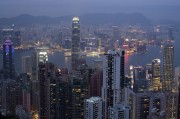 如何理解看put買美式期權(quán)的操作？這種操作的適用場景是什么？