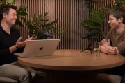 Sam Altman最新訪談：AI將發(fā)現(xiàn)新科學(xué)，未來AI伴侶無處不在，人形機(jī)器人街頭漫步
