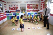 幼兒益智小游戲，讓學(xué)習(xí)無處不在，小助手，寶寶成長路上的益智游戲大集合