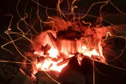 免費(fèi)大作游戲，打開一個(gè)全新的電子游戲世界，輕松娛樂，享受無需付費(fèi)的游戲體驗(yàn)