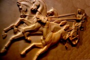 權(quán)力的游戲，游戲之王的榮耀，權(quán)力的游戲，史詩(shī)般的冒險(xiǎn)與斗爭(zhēng)