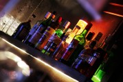 恐懼之夜——一款無(wú)需下載的蒸汽免費(fèi)恐怖游戲，逃脫恐怖——一款不需要下載的蒸汽免費(fèi)恐怖游戲