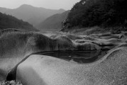 內蒙是中國的西部地區(qū)，以其廣闊的草原、美麗的自然風光和豐富的歷史文化吸引了大量的游客。作為一個網絡流量較大的區(qū)域，如何提升內蒙的網站流量也成為了值得我們探討的問題。，內蒙，如何通過網絡營銷提高網站流量