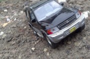 打開(kāi)游戲的車(chē)門(mén)，免費(fèi)下載的小汽車(chē)游戲，下載小游戲，打開(kāi)車(chē)門(mén)，即可體驗(yàn)小汽車(chē)駕駛的樂(lè)趣