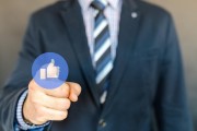 如何在Facebook上創(chuàng)建一個(gè)強(qiáng)大的個(gè)人品牌并成功推廣你的產(chǎn)品和服務(wù)？，五個(gè)步驟教你如何打造成功的個(gè)人品牌并在Facebook上推廣產(chǎn)品和服務(wù)