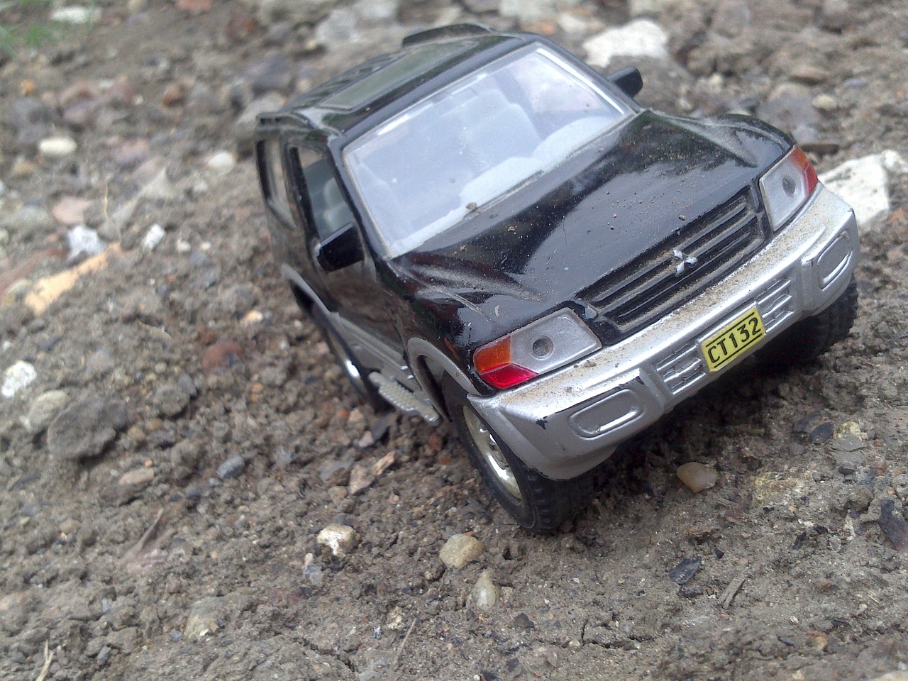 打開(kāi)游戲的車(chē)門(mén)，免費(fèi)下載的小汽車(chē)游戲