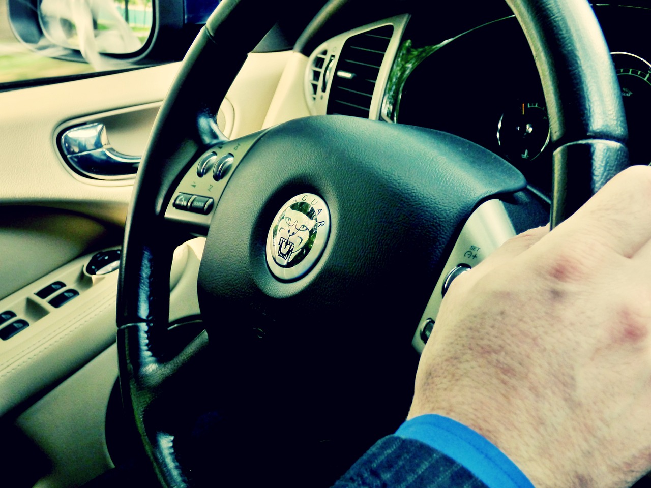 如何正確駕駛捷達(dá)車(chē)？捷達(dá)車(chē)的駕駛技巧有哪些？