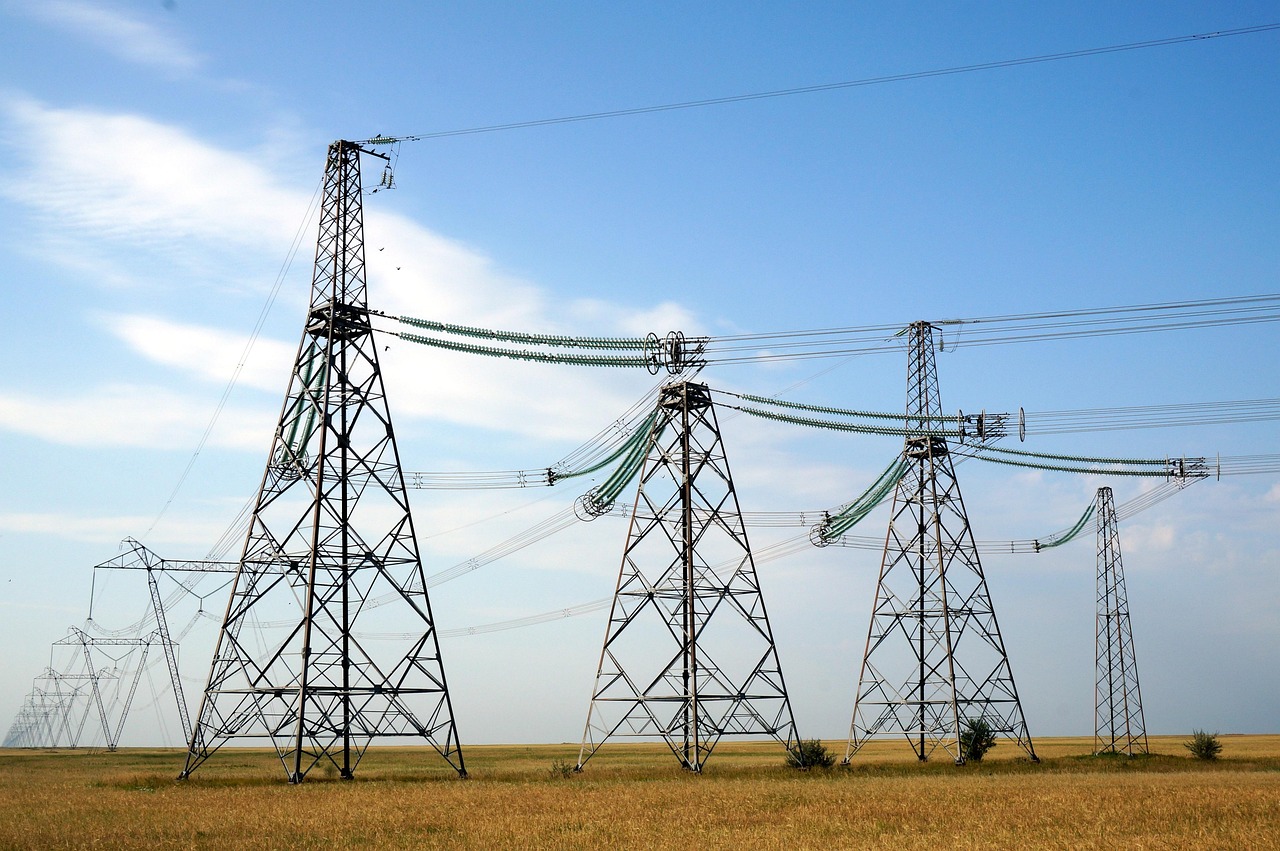 內(nèi)蒙華電:內(nèi)蒙古蒙電華能熱電股份有限公司董事會(huì)關(guān)于本次交易履行法定程序的完備性、合規(guī)性及提交法律文件有效性的說(shuō)明