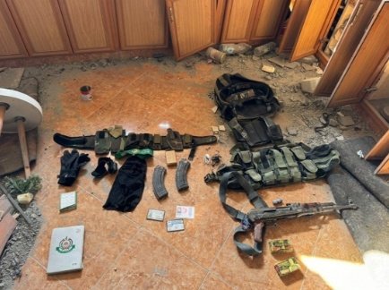 美媒最新爆料！以色列法醫(yī)透露辛瓦爾死因?yàn)椤邦^部中彈”！以軍宣布：辛瓦爾保鏢死亡