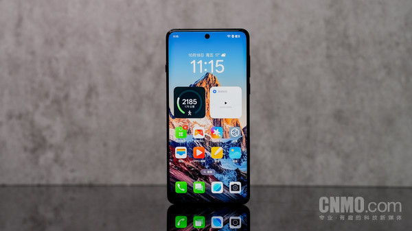 出片還不就是小事！OPPO Find X8系列抬手就出片