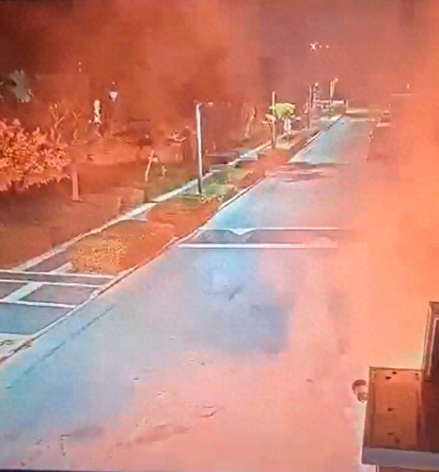 快訊！外媒：兩枚照明彈落入內(nèi)塔尼亞胡住所院子里，3名嫌疑人被捕