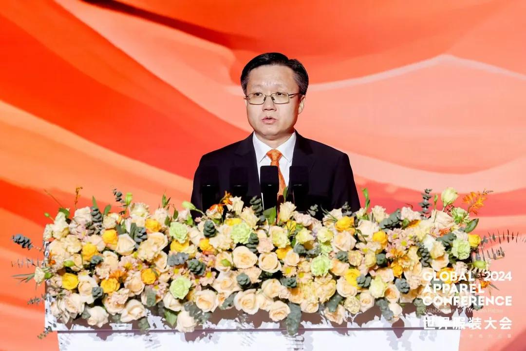 “融和”20個(gè)國(guó)家和地區(qū)服裝精英，2024世界服裝大會(huì)在東莞虎門(mén)開(kāi)幕！