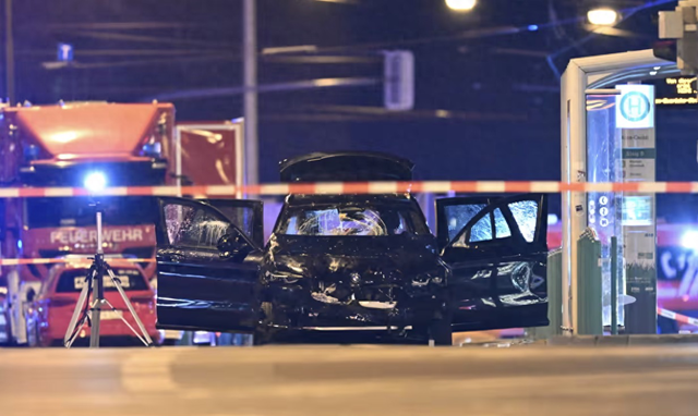 德國汽車沖撞人群事件已致數(shù)十人死傷，美官員：白宮正密切關(guān)注