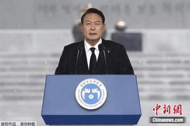 2025年度前瞻：國際局勢波譎云詭，將進入再平衡階段？
