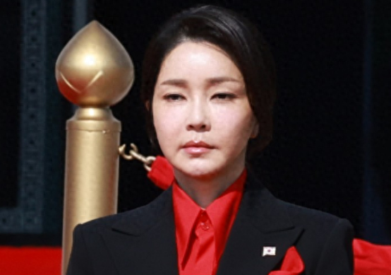 韓媒：韓國(guó)淑明女子大學(xué)初步判定，金建希碩士論文存在抄襲