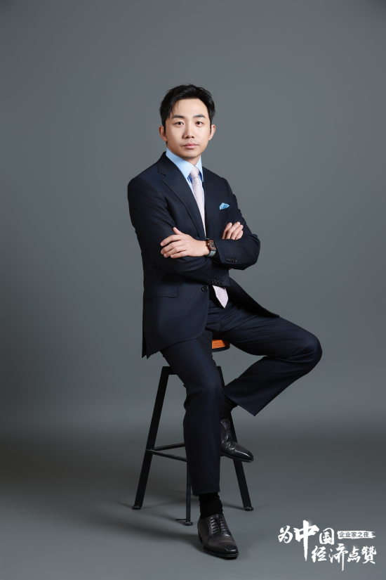 向王寧等企業(yè)家致敬，2024企業(yè)家之夜舉行