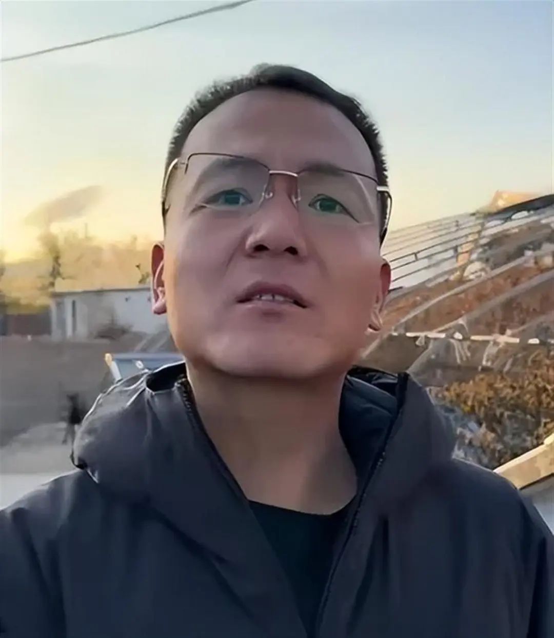 千萬(wàn)粉絲網(wǎng)紅潘宏賬號(hào)內(nèi)容清空！下架所有視頻