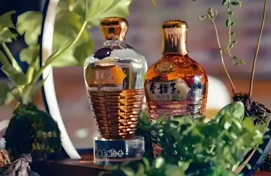 金種子酒：4年0分紅累虧至少5.7億，股價(jià)連跌兩年多、多高管被套高薪來(lái)彌補(bǔ)？