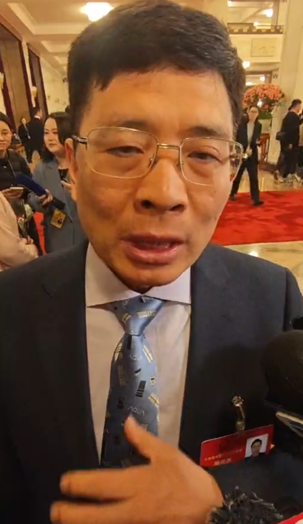 周云杰回應“出圈”：每個人都要適應網(wǎng)絡時代，希望全員擁抱新媒體