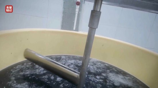 3·15晚會丨“保水蝦仁”，浮出水面！1斤蝦仁7兩冰……