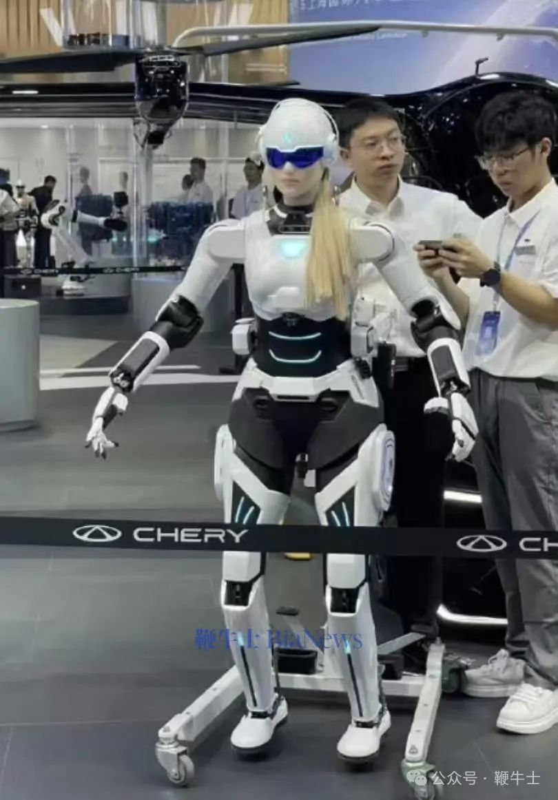 上海車展「車?！贡P點(diǎn)：小鵬機(jī)器人吸睛，比亞迪派出悟空